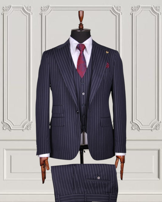 Mario Casas Classic 3 Piece Suit